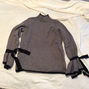 High neck sweater